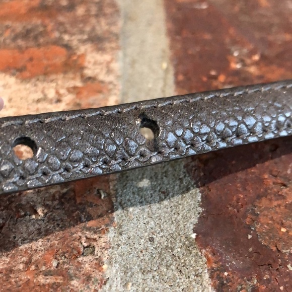 Women’s narrow gray reptile textured belt. 1/2” wide. 36” long. - Picture 5 of 6